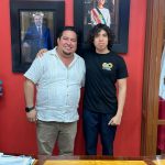 Reconoce alcalde Manuel Esquivel a José Andrés Lemus Velázquez, joven talento Lazarocardenense