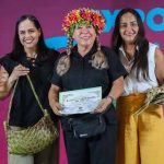 Entregan Mérito Artesanal a la Artesana Araceli Ramírez