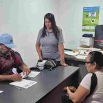 Entregan Apoyos Económicos a Mujeres con Cáncer y a Familias Cuidadoras de Lázaro Cárdenas y Arteaga