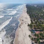 Gobierno Municipal Exhorta a Extremar Precauciones por Mar de Fondo en Costas de Lázaro Cárdenas