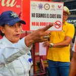 Continúan Operativos y Campaña Dirigida a Vehículos Estacionados en Doble Fila