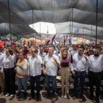 El senador continúa su recorrido por Michoacán, durante el cual ha convocado al pueblo a estar unido y a defender al país de la injerencia de intereses extranjeros