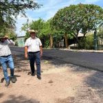 Presidente Francisco Suazo supervisa obra de reencarpetamiento en Zurcua