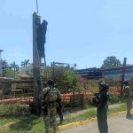 Personal naval en conjunto con autoridades de seguridad desmantelan cámaras parásitas en Lázaro Cárdenas, Michoacán