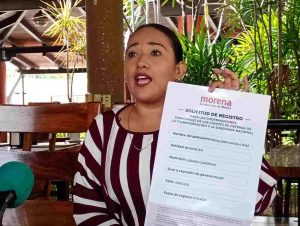 Rosalinda Savala Díaz informó su decisión de registrarse como aspirante a la Coordinación Municipal de los Comités de Defensa de la Transformación y la Soberanía Nacional en Lázaro Cárdenas