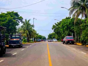 Concluyen pavimentación de la avenida Independencia en Playa Azul